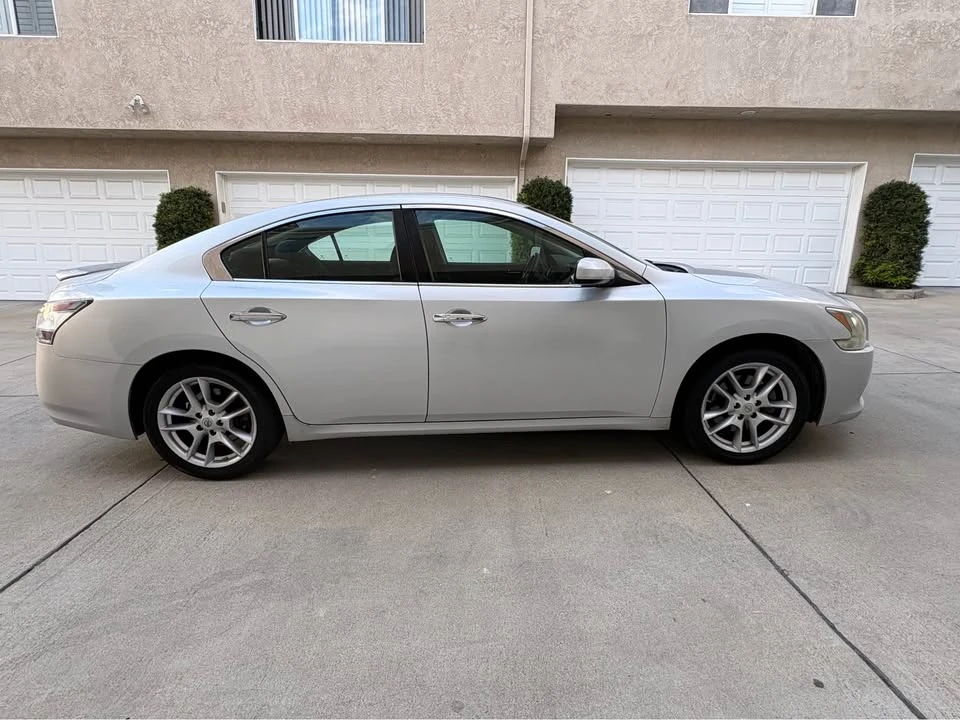 2013 Nissan Maxima 7th Gen - Image 4 of 10