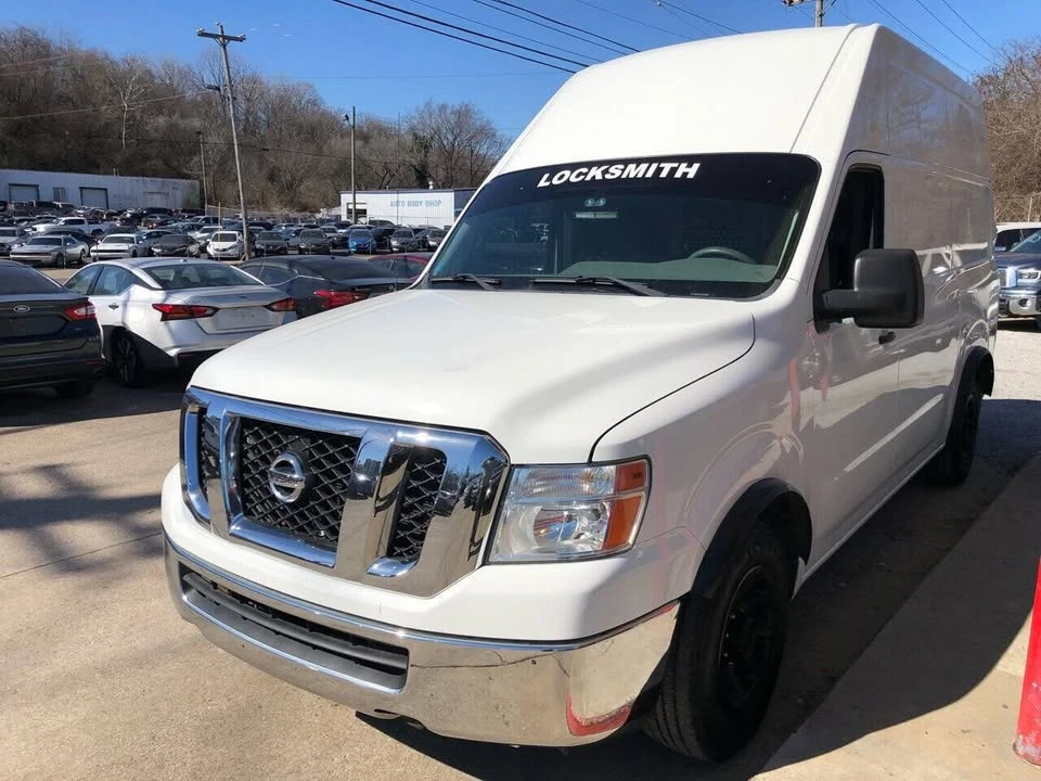 2013 Nissan NV - Image 4 of 20