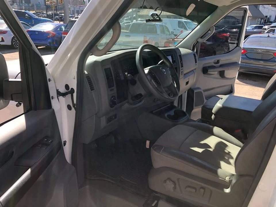 2013 Nissan NV - Image 5 of 20