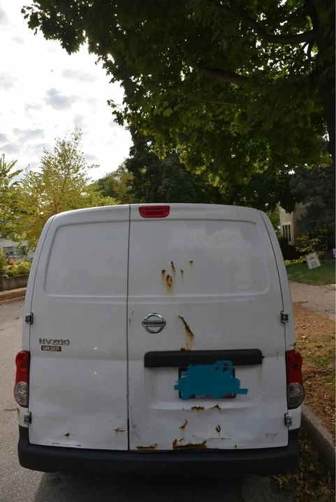 2013 Nissan NV - Image 4 of 5