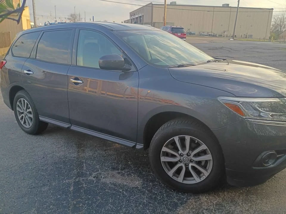 2013 Nissan Pathfinder 4th Gen - Image 4 of 11