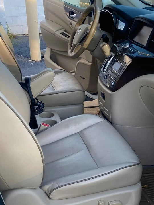 2013 Nissan Quest - Image 11 of 13