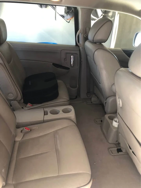 2013 Nissan Quest - Image 7 of 9