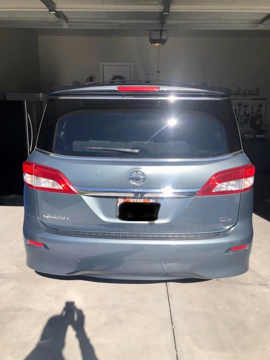2013 Nissan Quest - Image 2 of 9