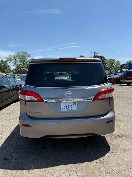 2013 Nissan Quest - Image 3 of 14