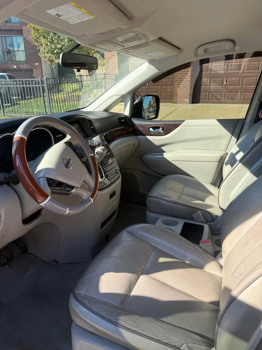 2013 Nissan Quest - Image 7 of 11