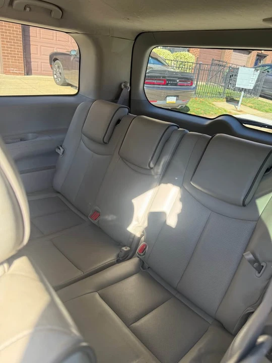 2013 Nissan Quest - Image 10 of 11