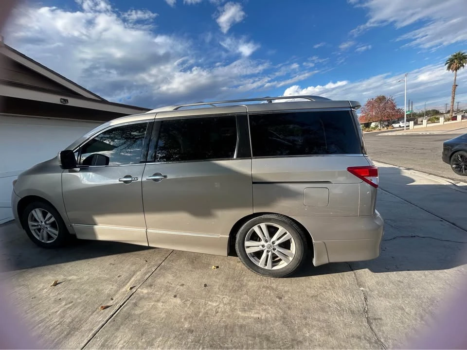 2013 Nissan Quest - Image 8 of 9
