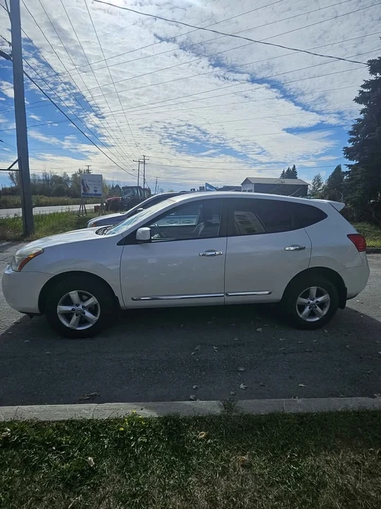2013 Nissan Rogue - Image 7 of 14