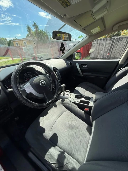2013 Nissan Rogue - Image 7 of 11