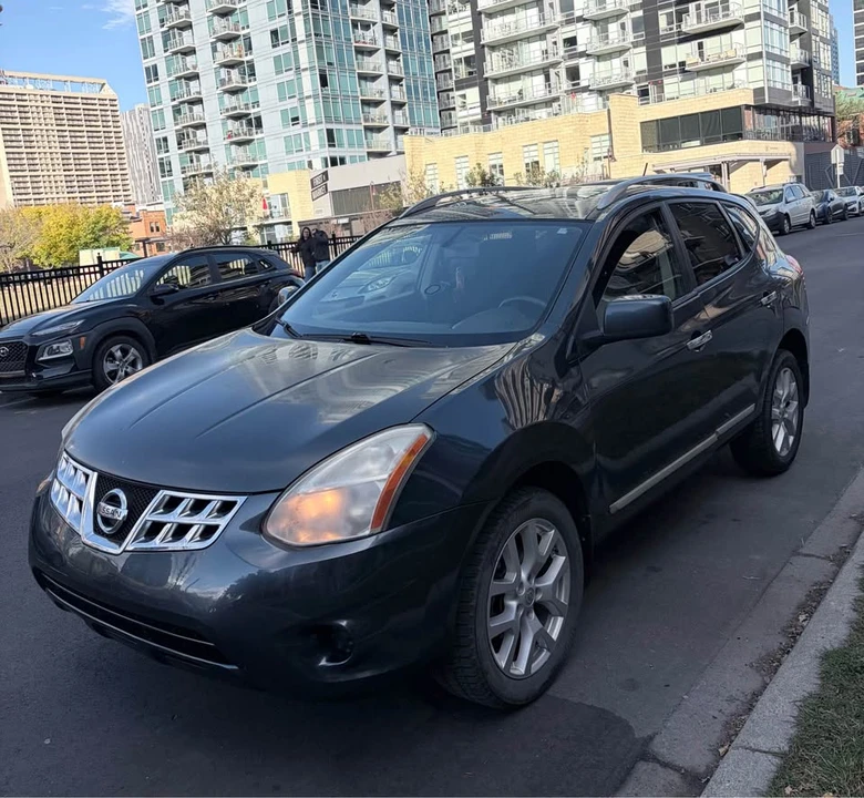 2013 Nissan Rogue - Image 2 of 7