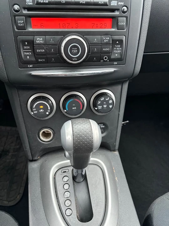 2013 Nissan Rogue - Image 7 of 10