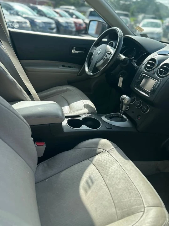 2013 Nissan Rogue - Image 12 of 19