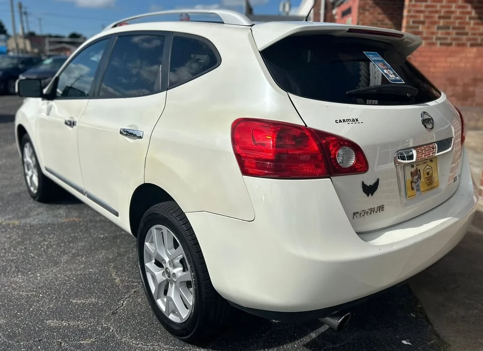 2013 Nissan Rogue - Image 6 of 19