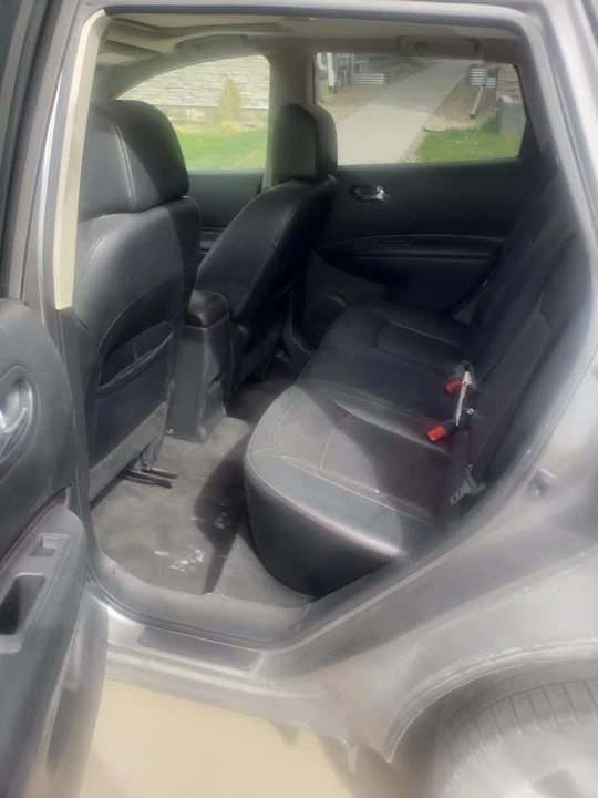 2013 Nissan Rogue - Image 8 of 13