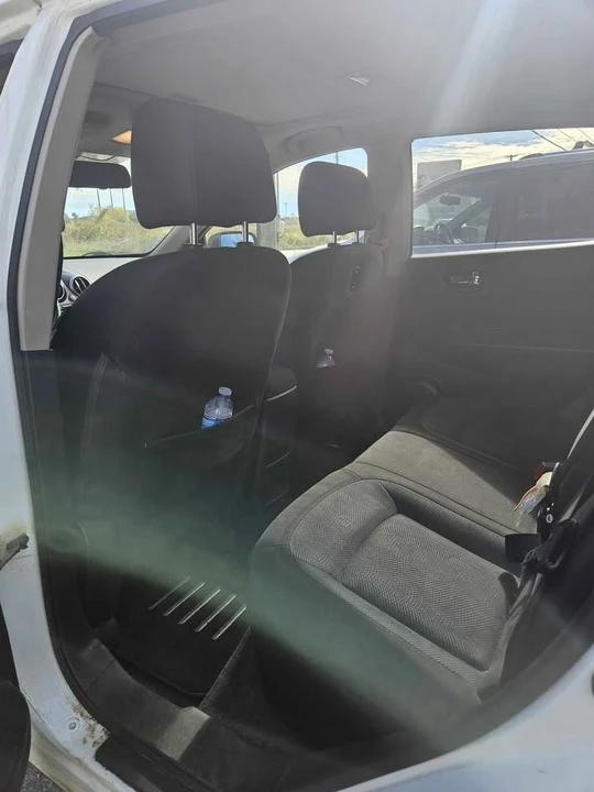 2013 Nissan Rogue - Image 11 of 14
