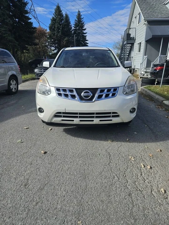 2013 Nissan Rogue - Image 2 of 14