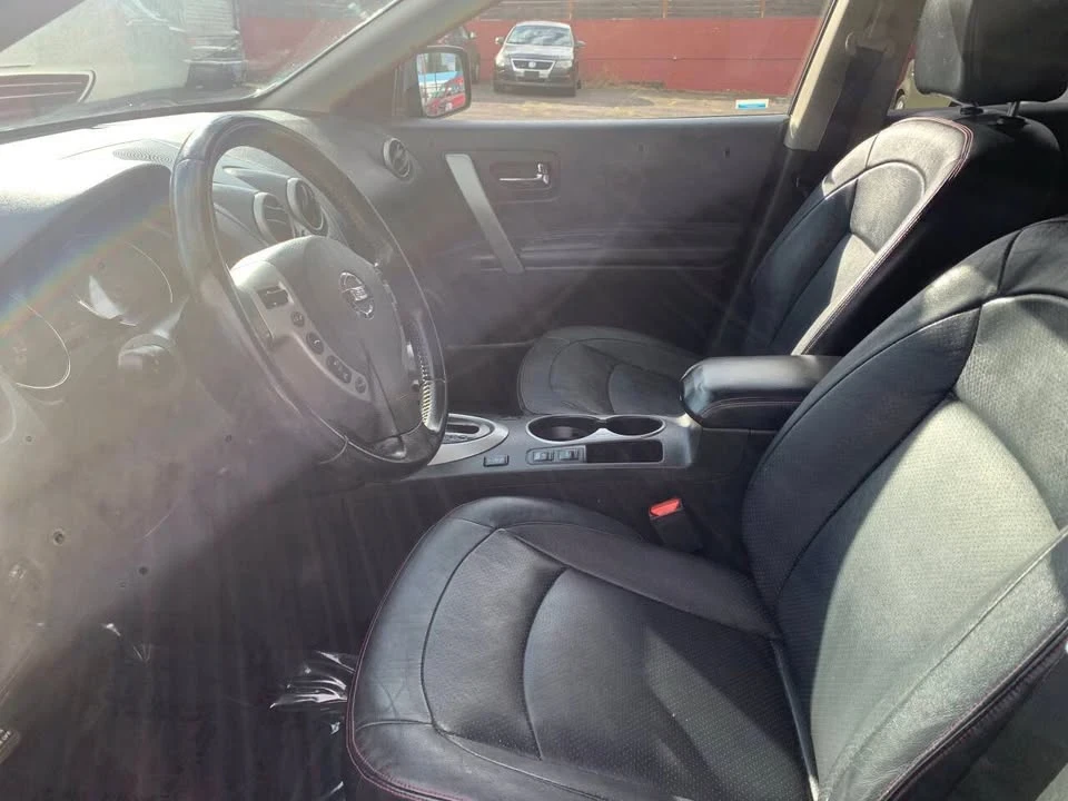 2013 Nissan Rogue - Image 9 of 14