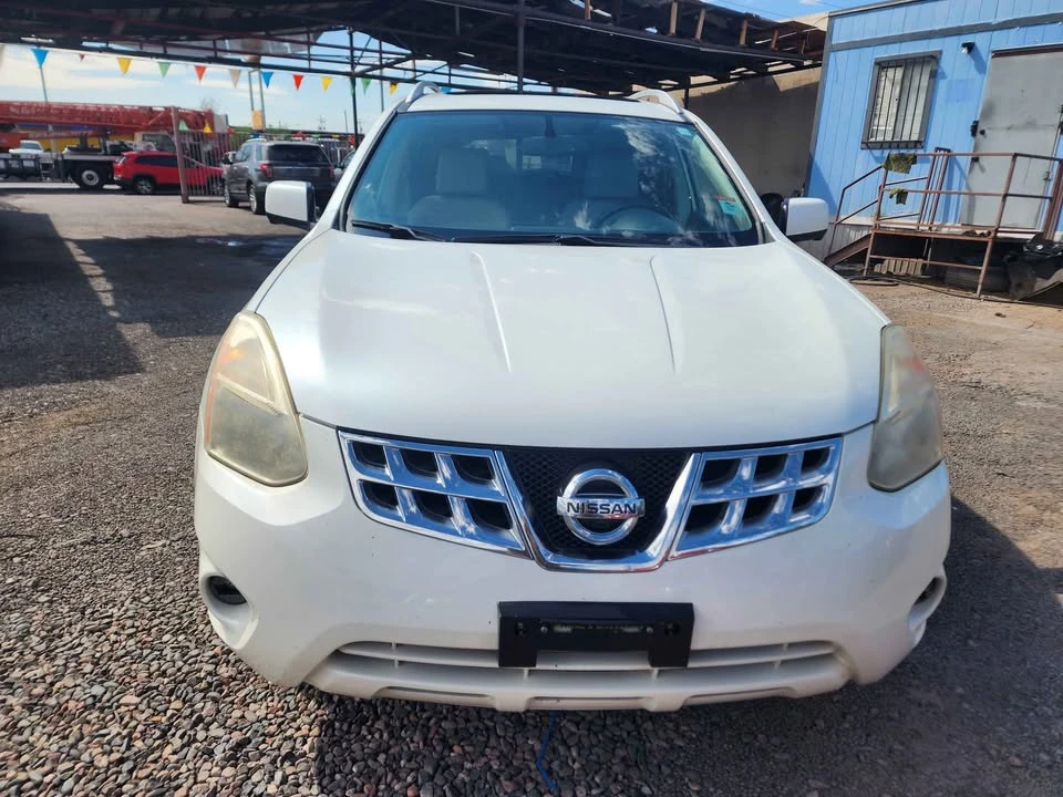 2013 Nissan Rogue - Image 5 of 8