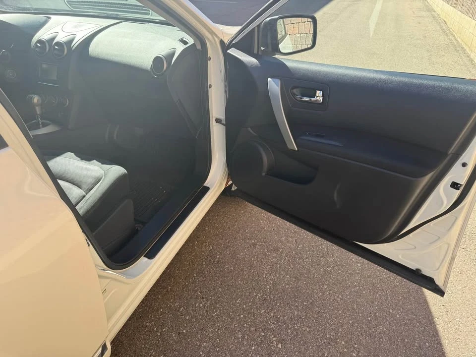 2013 Nissan Rogue - Image 17 of 19