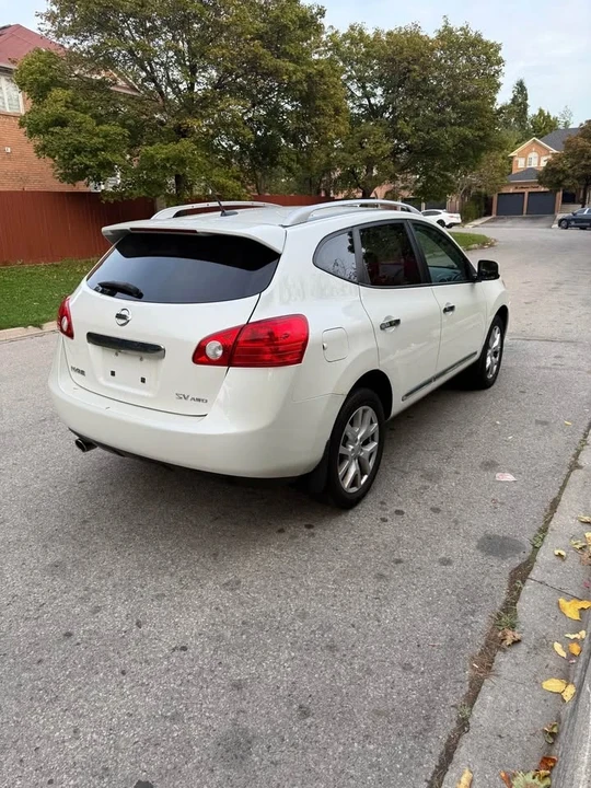 2013 Nissan Rogue - Image 5 of 15