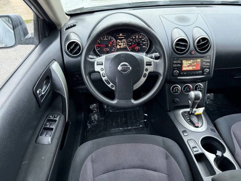 2013 Nissan Rogue - Image 10 of 19