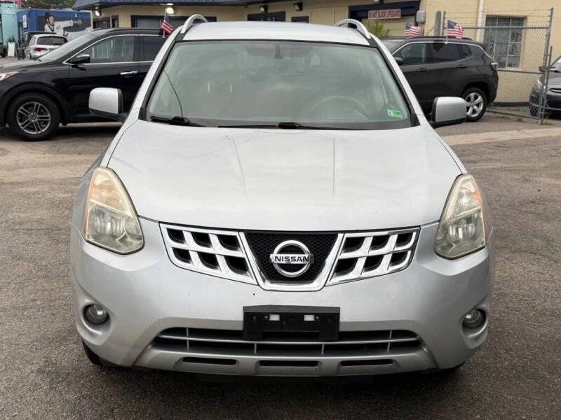 2013 Nissan Rogue - Image 2 of 19