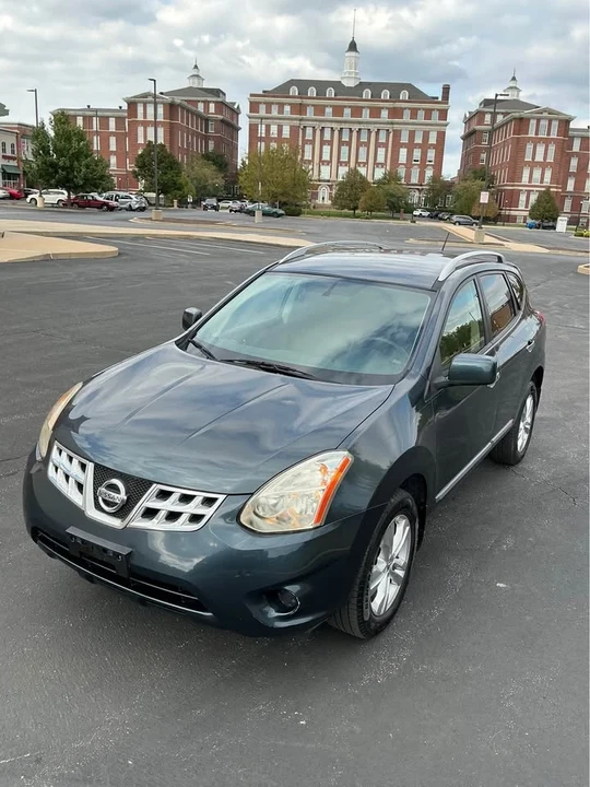 2013 Nissan Rogue - Image 8 of 19