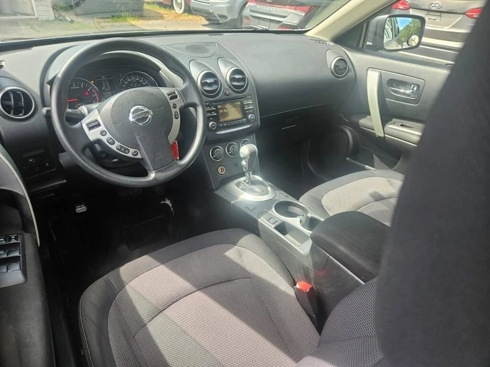 2013 Nissan Rogue - Image 11 of 19
