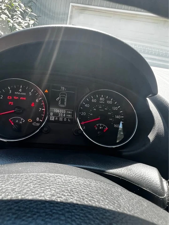 2013 Nissan Rogue - Image 9 of 10
