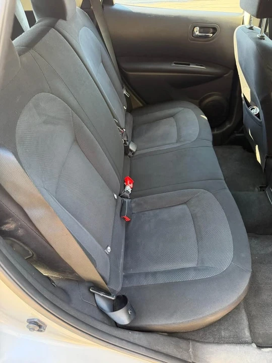 2013 Nissan Rogue - Image 6 of 10