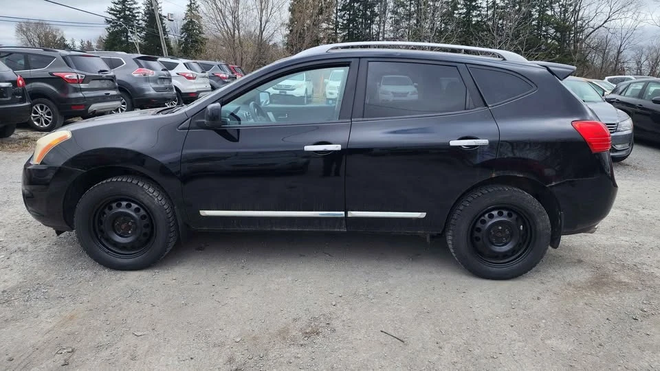 2013 Nissan Rogue - Image 2 of 16