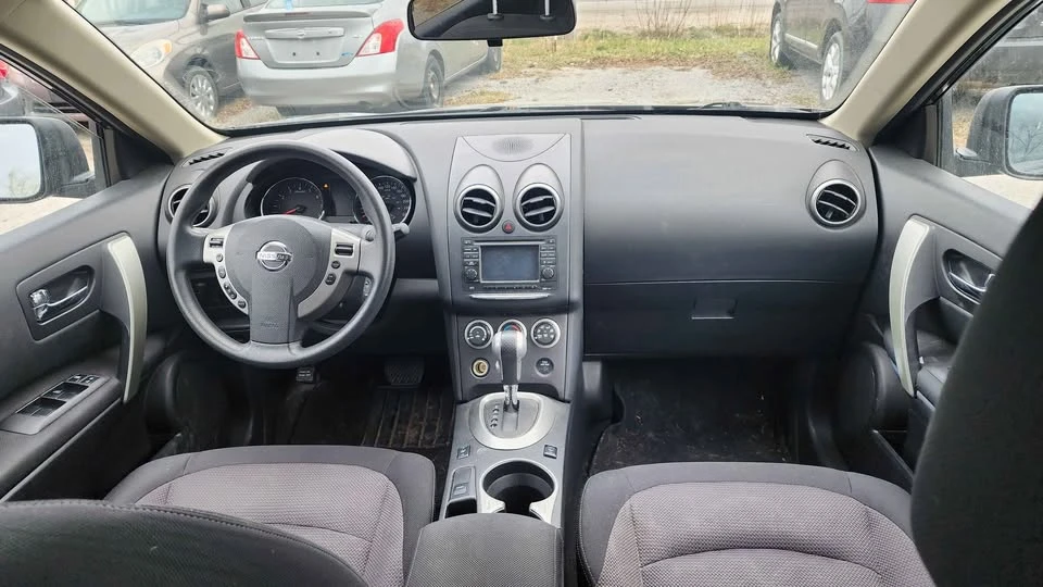 2013 Nissan Rogue - Image 13 of 16