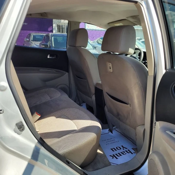 2013 Nissan Rogue - Image 10 of 13