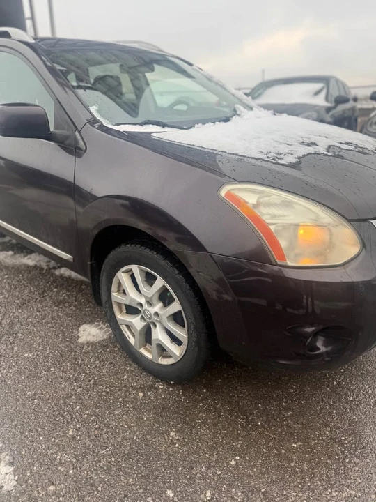 2013 Nissan Rogue - Image 2 of 15