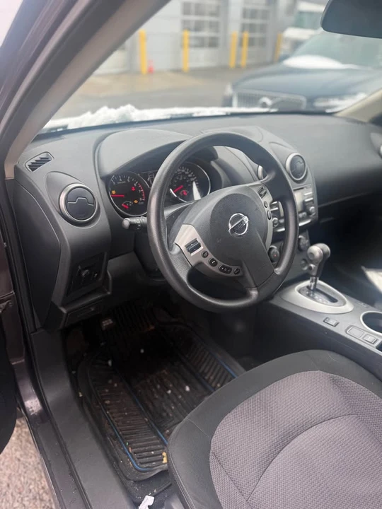 2013 Nissan Rogue - Image 7 of 15