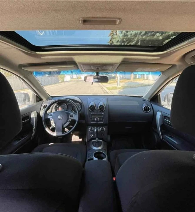 2013 Nissan Rogue - Image 5 of 10