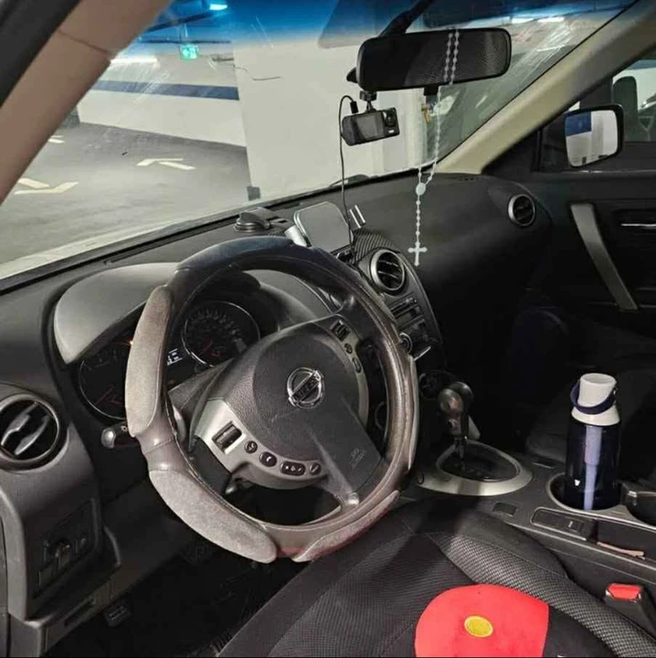 2013 Nissan Rogue - Image 8 of 10