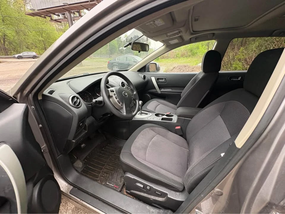 2013 Nissan Rogue - Image 5 of 6