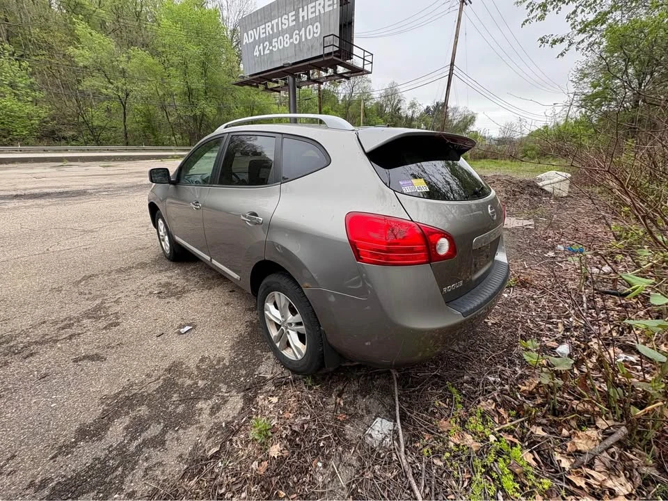 2013 Nissan Rogue - Image 6 of 6