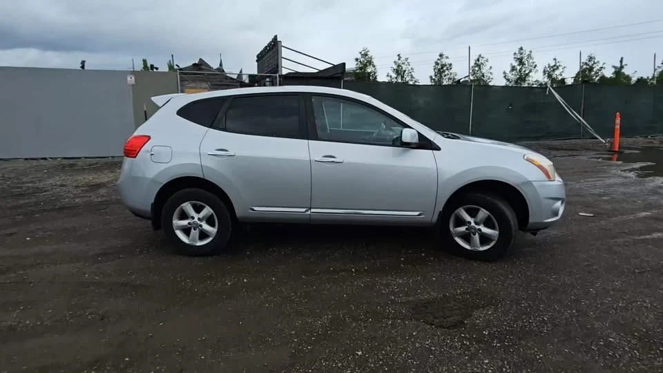 2013 Nissan Rogue - Image 3 of 4