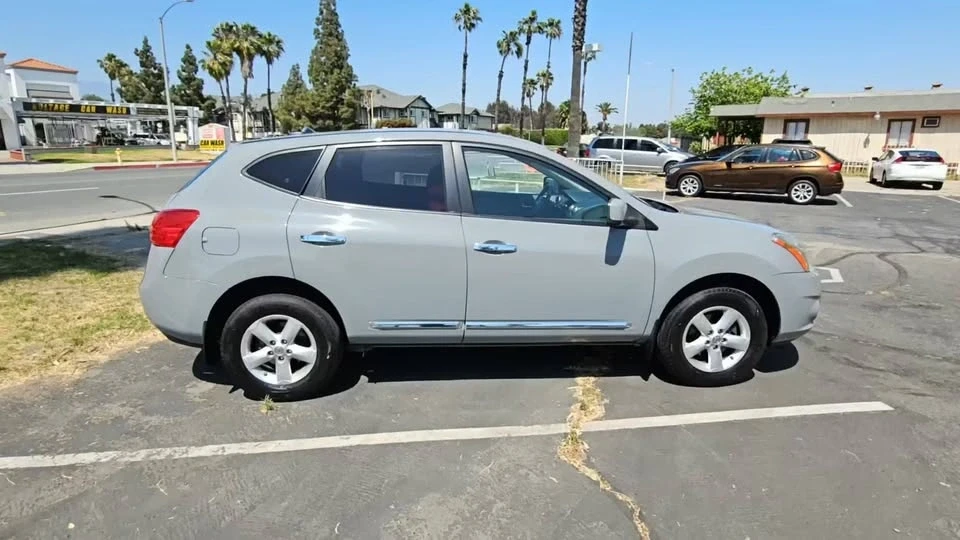 2013 Nissan Rogue - Image 3 of 10
