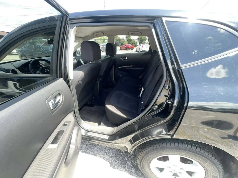 2013 Nissan Rogue - Image 5 of 8