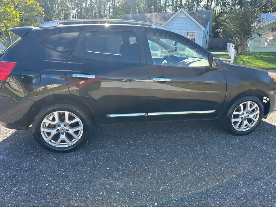2013 Nissan Rogue - Image 8 of 9