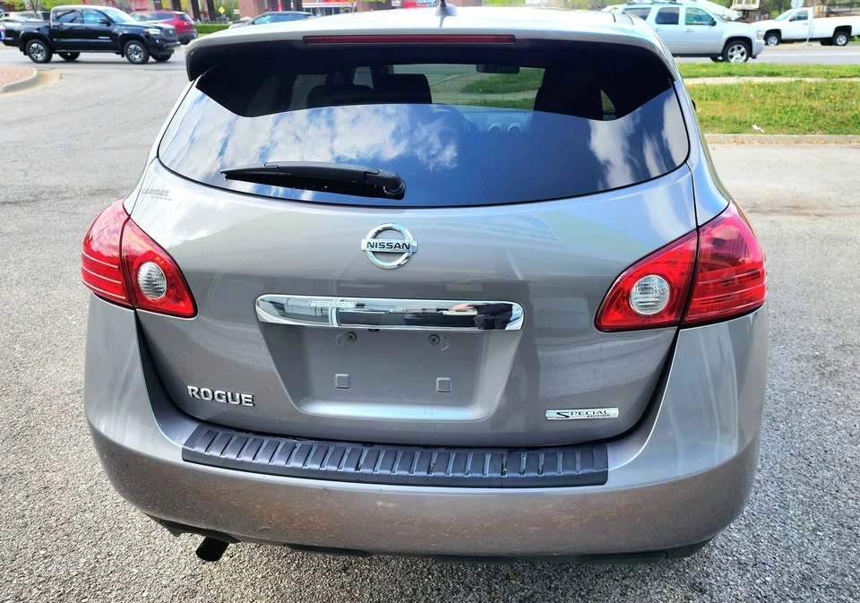 2013 Nissan Rogue - Image 8 of 16