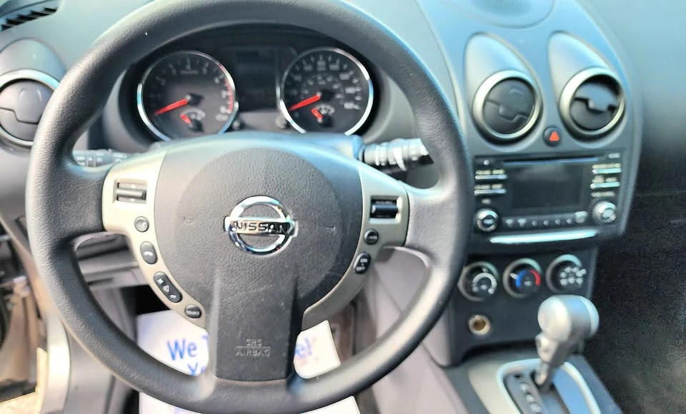 2013 Nissan Rogue - Image 12 of 16