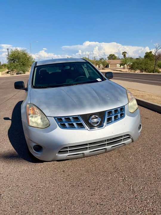 2013 Nissan Rogue - Image 6 of 8