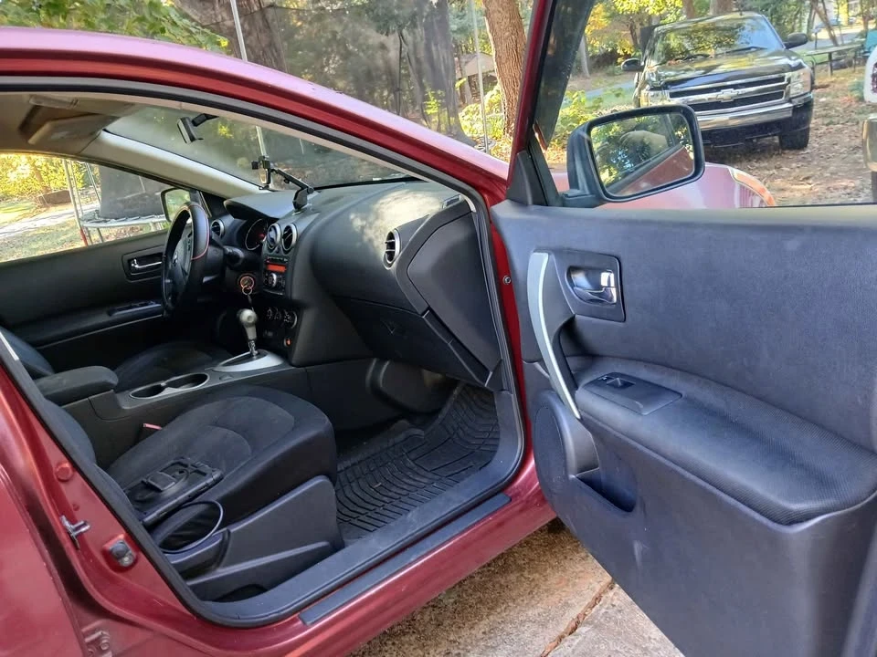 2013 Nissan Rogue - Image 6 of 12