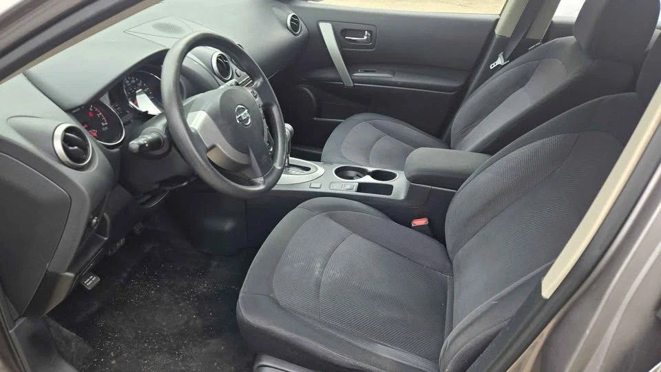 2013 Nissan Rogue - Image 6 of 6