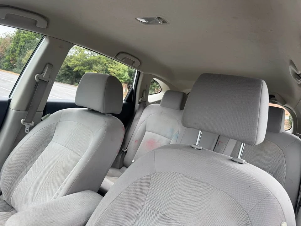 2013 Nissan Rogue - Image 16 of 18